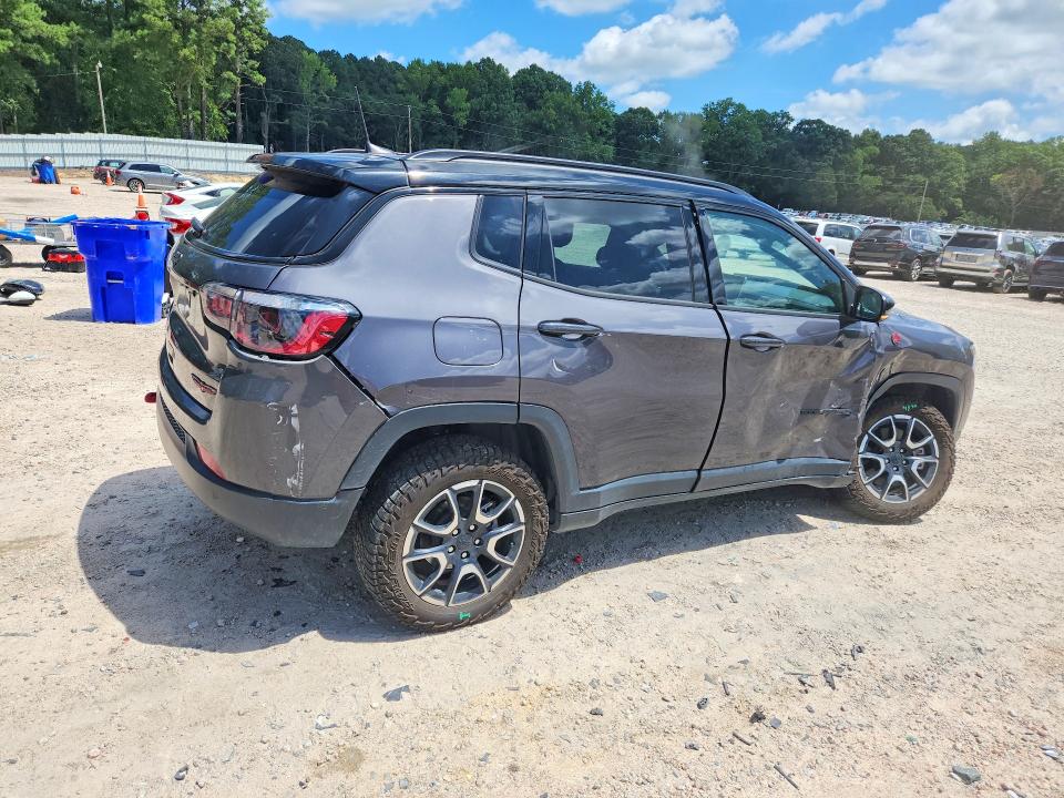 Photo 3 from auction – 2024 JEEP COMPASS with VIN 3C4NJDDN1RT171405