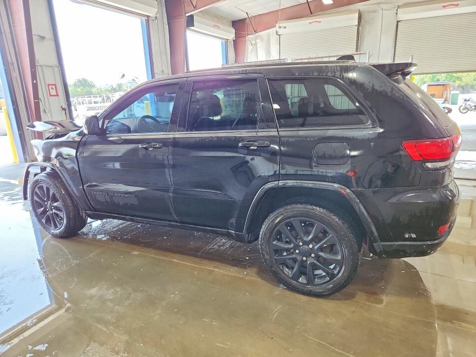 Снимка 2 от търг – 2019 JEEP GRAND CHEROKEE с VIN 1C4RJFAG0KC728034