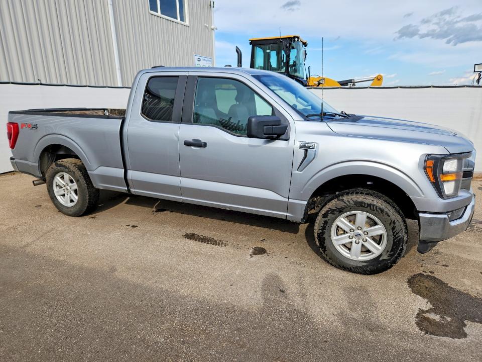 Photo 4 from auction – 2023 FORD F150 with VIN 1FTFX1E8XPKE52711
