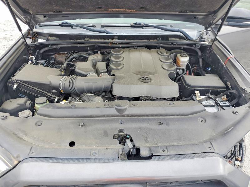 Photo 12 from auction – 2019 TOYOTA 4RUNNER with VIN JTEZU5JR5K5195892