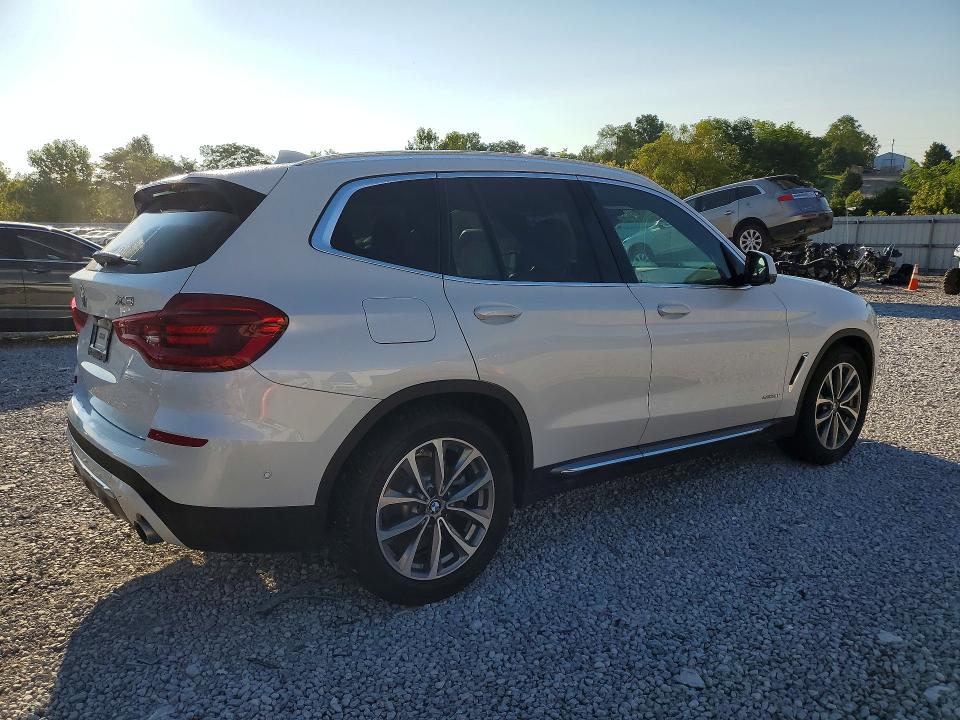 Photo 3 from auction – 2018 BMW X3 with VIN 5UXTR9C53JLC75569