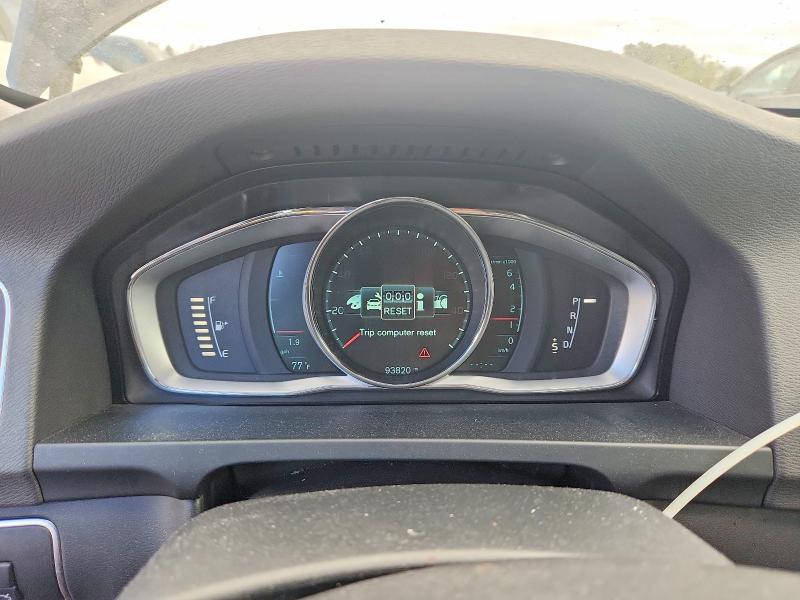 Photo 9 from auction – 2015 VOLVO V60 with VIN YV1612SB9F1202009