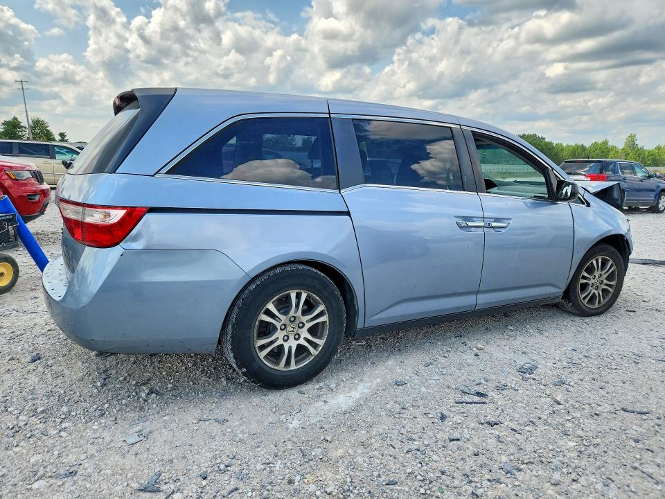 Photo 3 from auction – 2011 HONDA ODYSSEY with VIN 5FNRL5H69BB104012