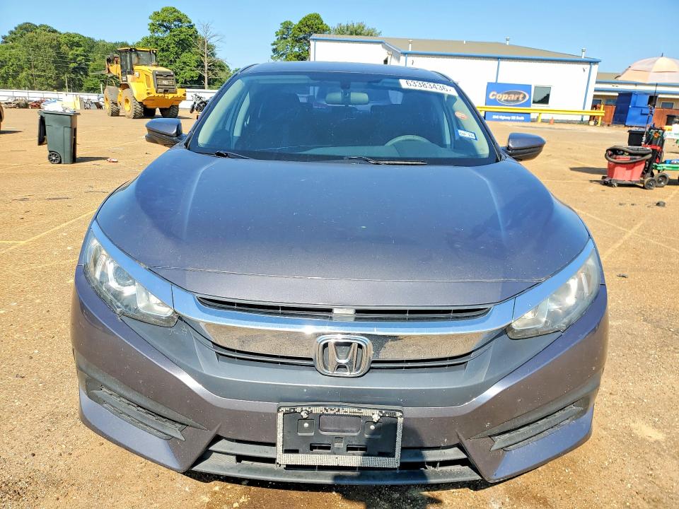 Photo 5 from auction – 2017 HONDA CIVIC 4D EX with VIN 19XFC2F79HE071749