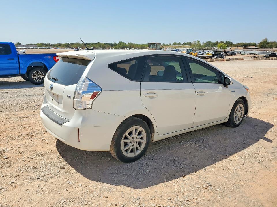 Photo 3 from auction – 2014 TOYOTA PRIUS V with VIN JTDZN3EU5E3311810