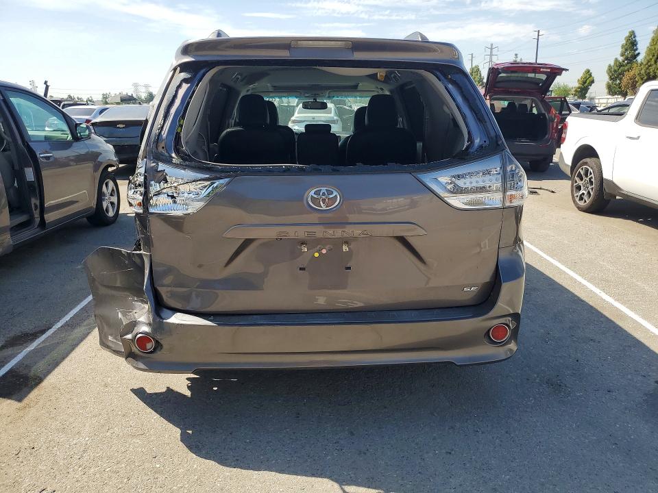 Photo 6 from auction – 2014 TOYOTA SIENNA with VIN 5TDXK3DC8ES494305