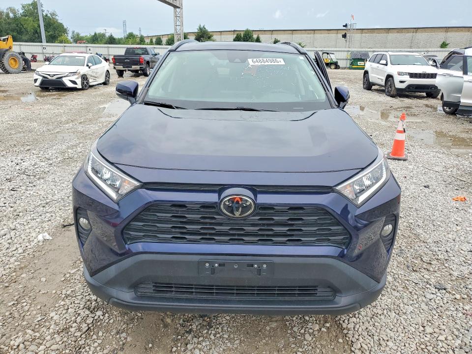 Photo 5 from auction – 2019 TOYOTA RAV4 with VIN 2T3P1RFV0KW071880