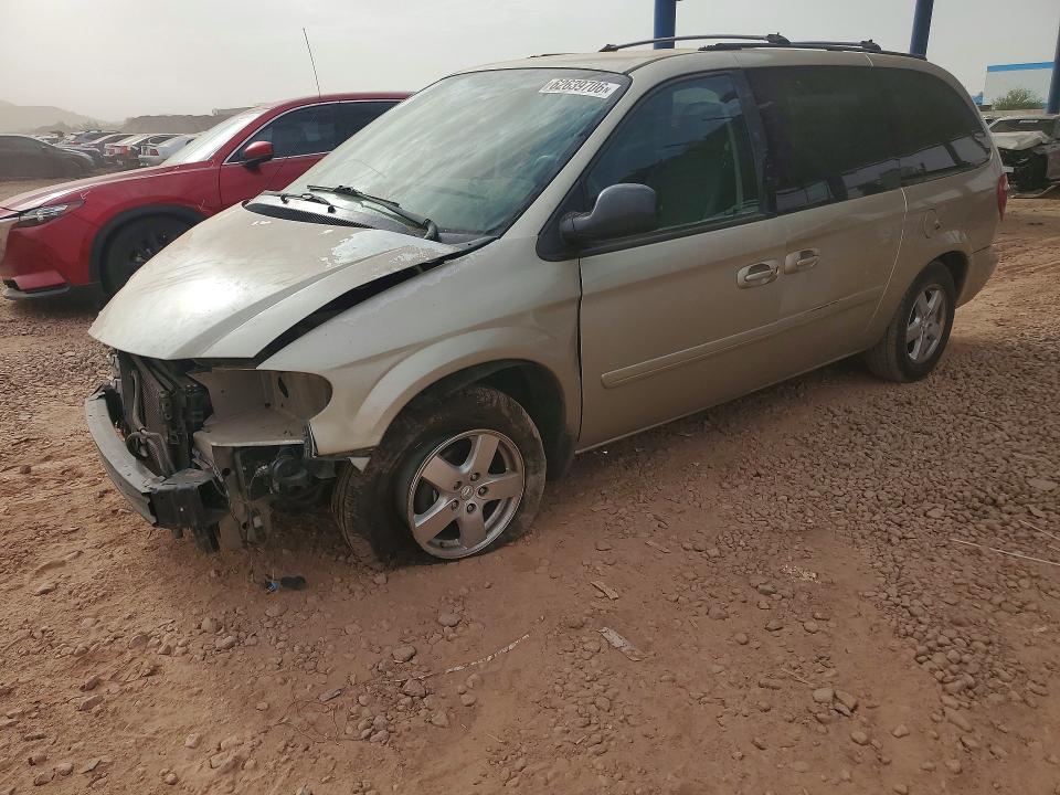 DODGE GRAND CARAVAN 2005 with VIN 2D4GP44L95R322450 - Photo from auction