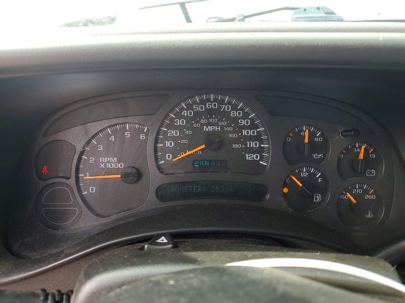 Photo 9 from auction – 2004 CHEVROLET SILVERADO with VIN 1GCEC14T44Z173562