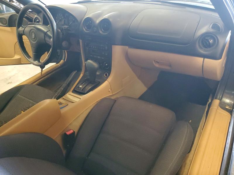 Photo 8 from auction – 2000 MAZDA MX-5 MIATA with VIN JM1NB3534Y0150676