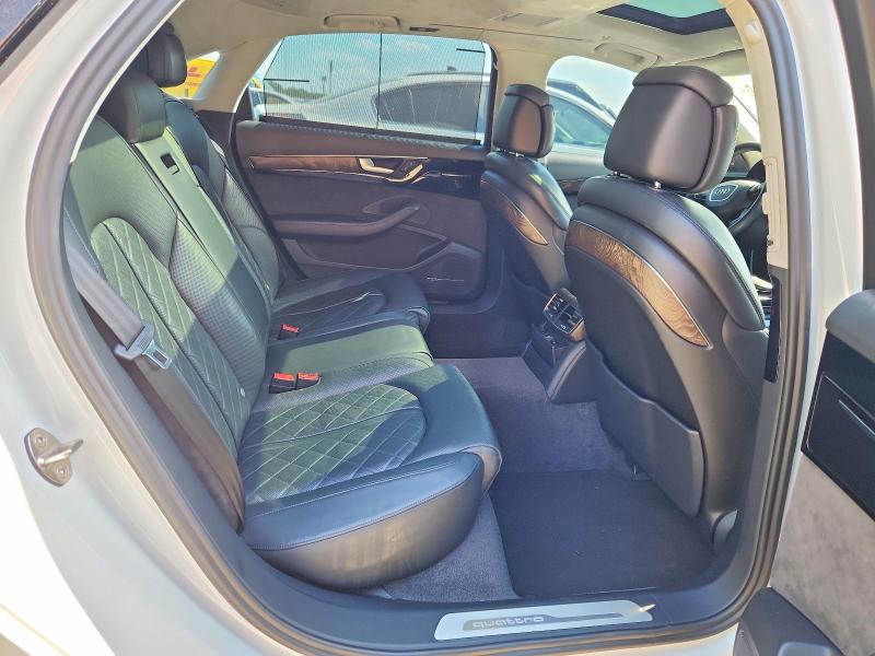 Photo 10 from auction – 2017 AUDI A8 with VIN WAU43AFD5HN021107