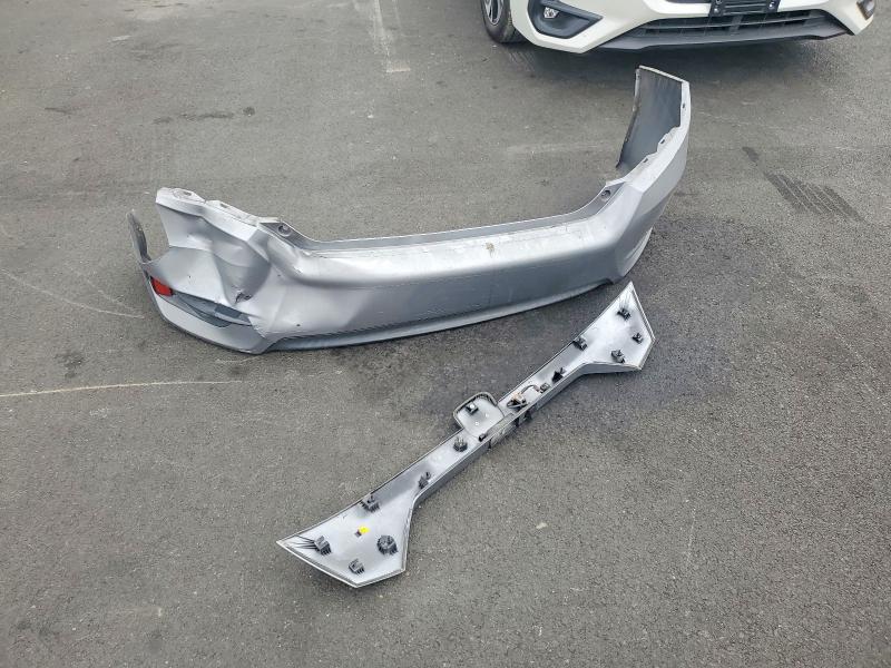 Photo 12 from auction – 2018 HONDA CIVIC with VIN 2HGFC2F56JH564797