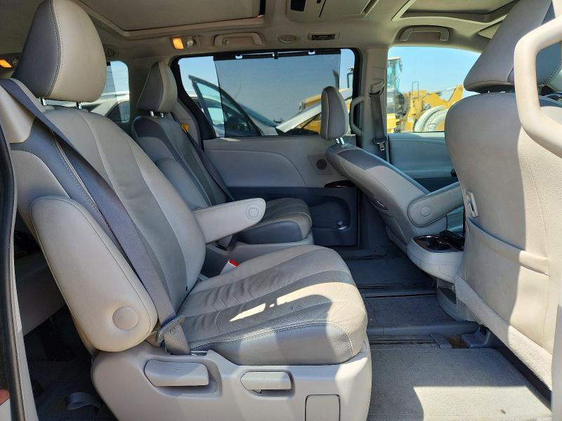 Photo 11 from auction – 2011 TOYOTA SIENNA with VIN 5TDDK3DCXBS022895