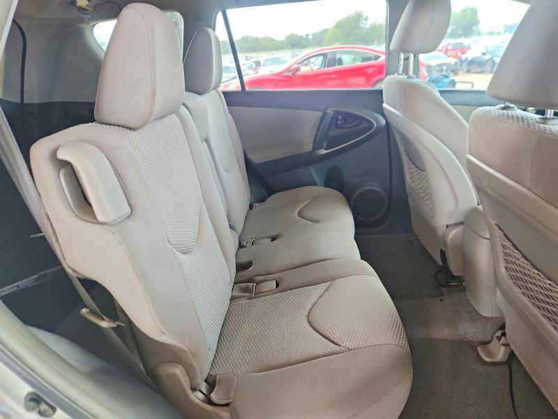 Photo 11 from auction – 2011 TOYOTA RAV4 with VIN 2T3ZF4DV5BW088254