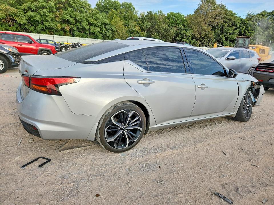 Photo 3 from auction – 2023 NISSAN ALTIMA with VIN 1N4BL4CV0PN327614