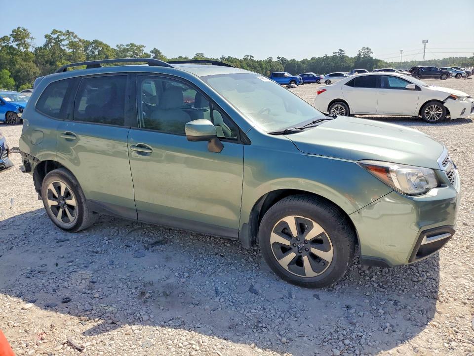 Photo 4 from auction – 2017 SUBARU FORESTER with VIN JF2SJAGC1HH460830