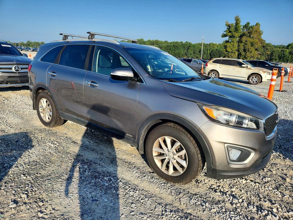 Photo 4 from auction – 2016 KIA SORENTO with VIN 5XYPGDA51GG114167