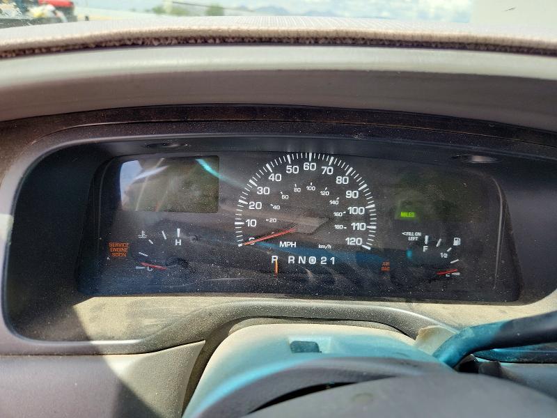 Photo 9 from auction – 2001 LINCOLN TOWN CAR with VIN 1LNHM82W01Y629795