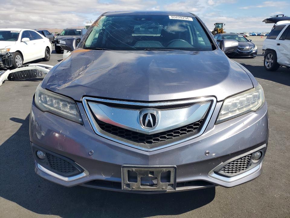 Photo 5 from auction – 2018 ACURA RDX with VIN 5J8TB3H72JL005437