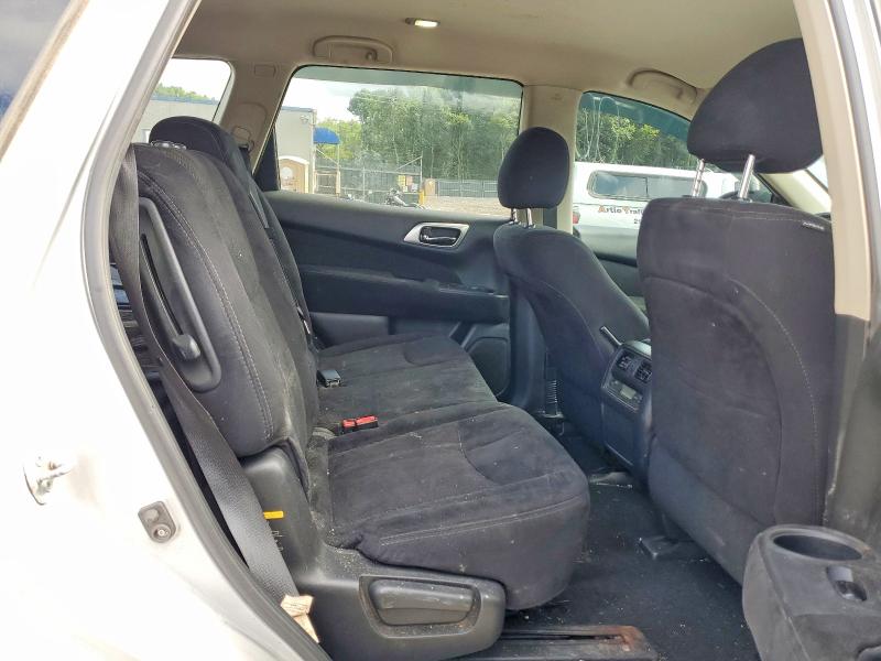 Photo 11 from auction – 2016 NISSAN PATHFINDER with VIN 5N1AR2MM2GC604740