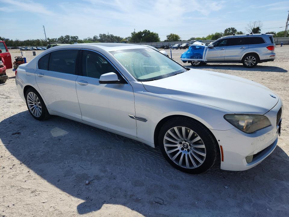 Photo 4 from auction – 2012 BMW 750 with VIN WBAKB8C58CC964497
