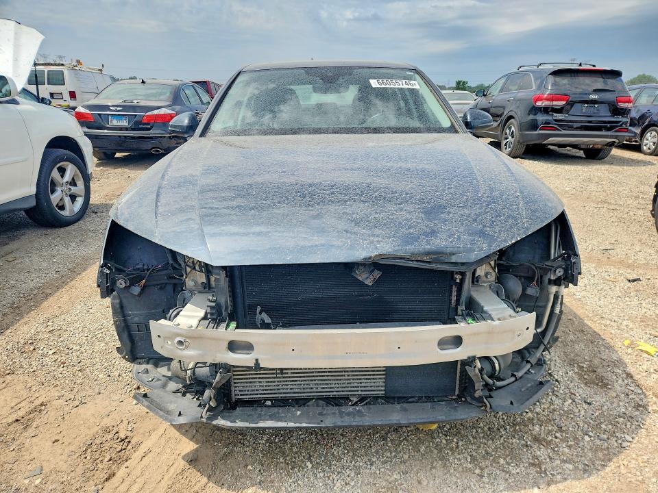 Photo 5 from auction – 2017 AUDI A4 with VIN WAUENAF40HN027122