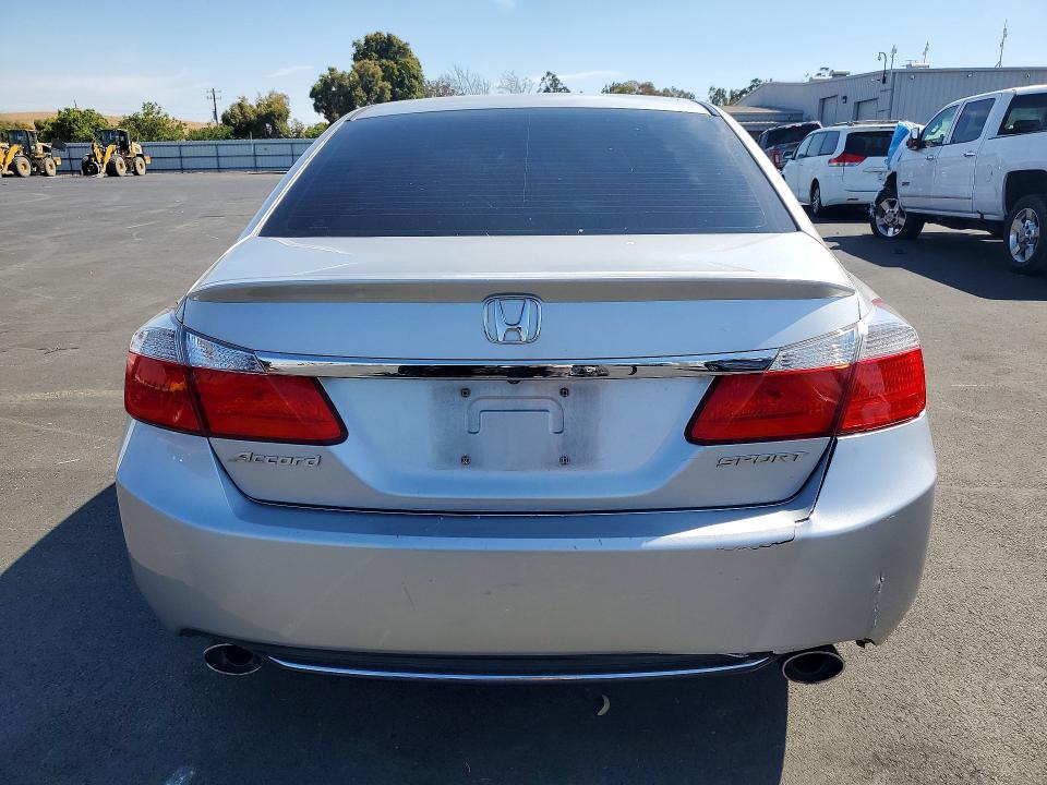 Photo 6 from auction – 2013 HONDA ACCORD with VIN 1HGCR2F54DA033067