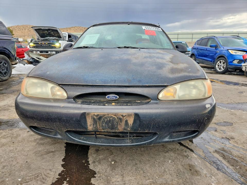 Photo 5 from auction – 1998 FORD ESCORT with VIN 1FAFP13P4WW285396