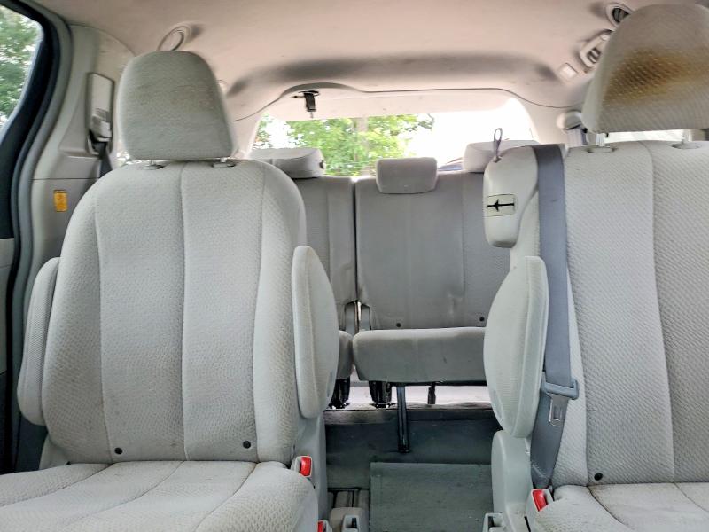 Photo 10 from auction – 2011 TOYOTA SIENNA with VIN 5TDKK3DC1BS038345