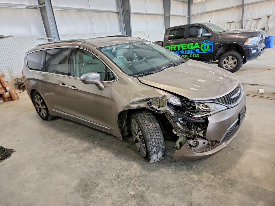 Фото 4 с аукциона – 2018 CHRYSLER PACIFICA с VIN 2C4RC1GG8JR252433