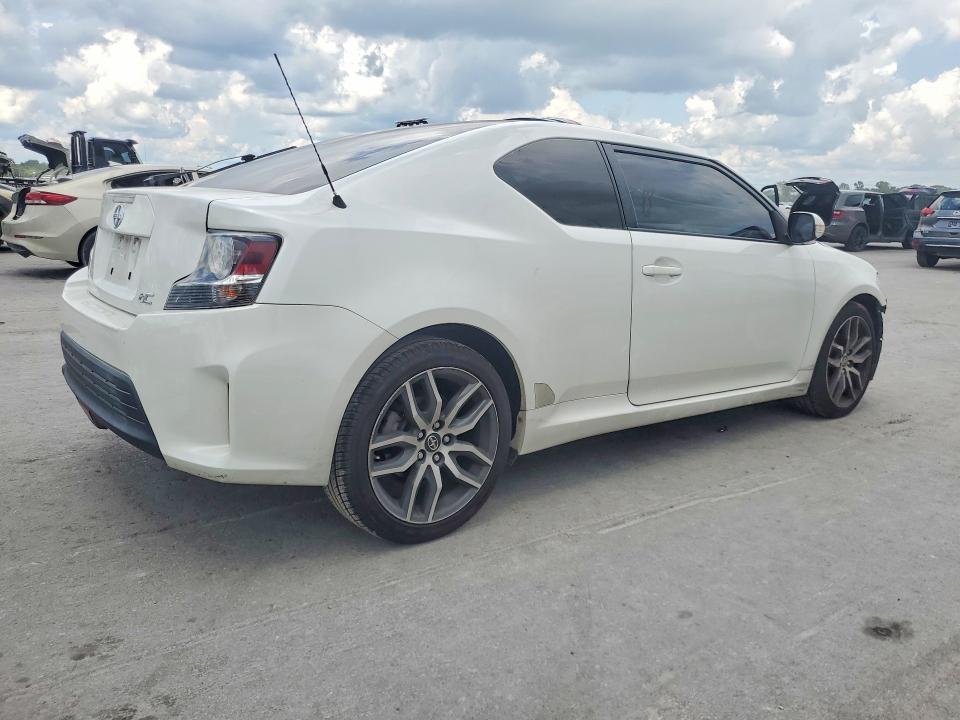 Photo 3 from auction – 2016 SCION TC with VIN JTKJF5C72GJ017355