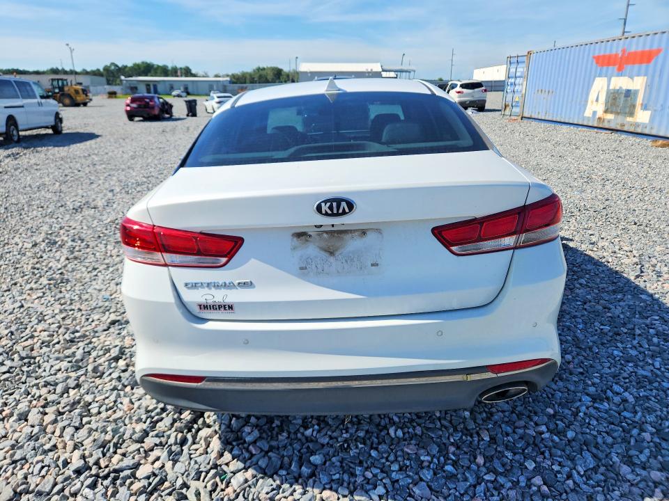 Photo 6 from auction – 2018 KIA OPTIMA with VIN 5XXGT4L35JG179767