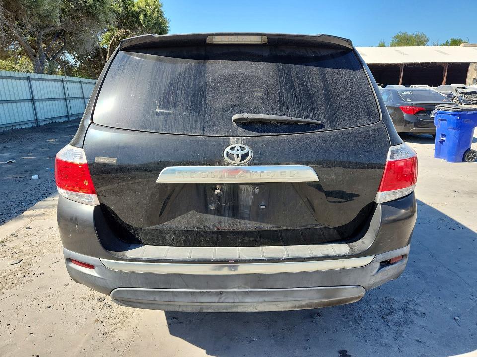 Photo 6 from auction – 2013 TOYOTA HIGHLANDER with VIN 5TDZA3EH1DS038330