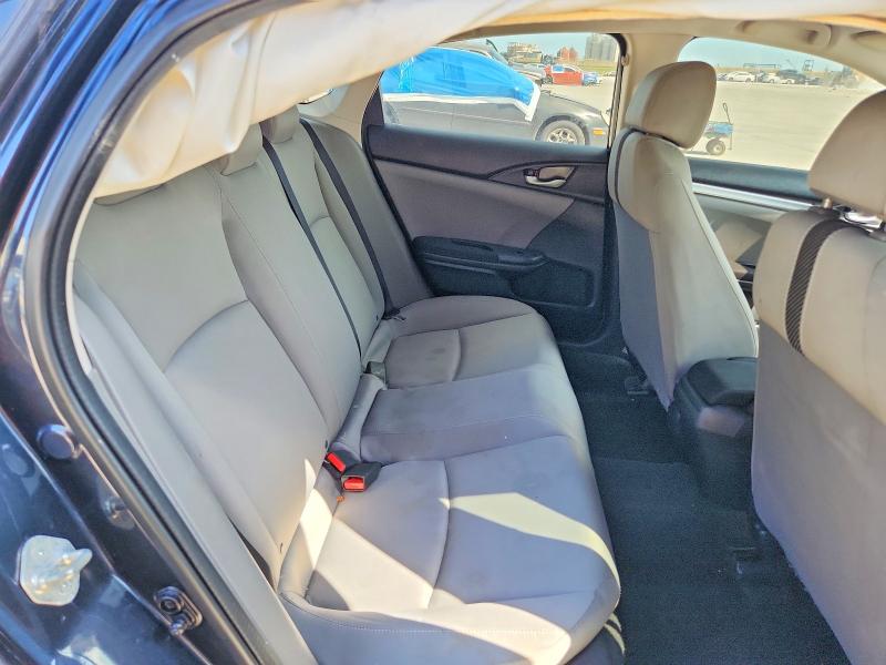 Photo 10 from auction – 2017 HONDA CIVIC with VIN 2HGFC2F57HH543838