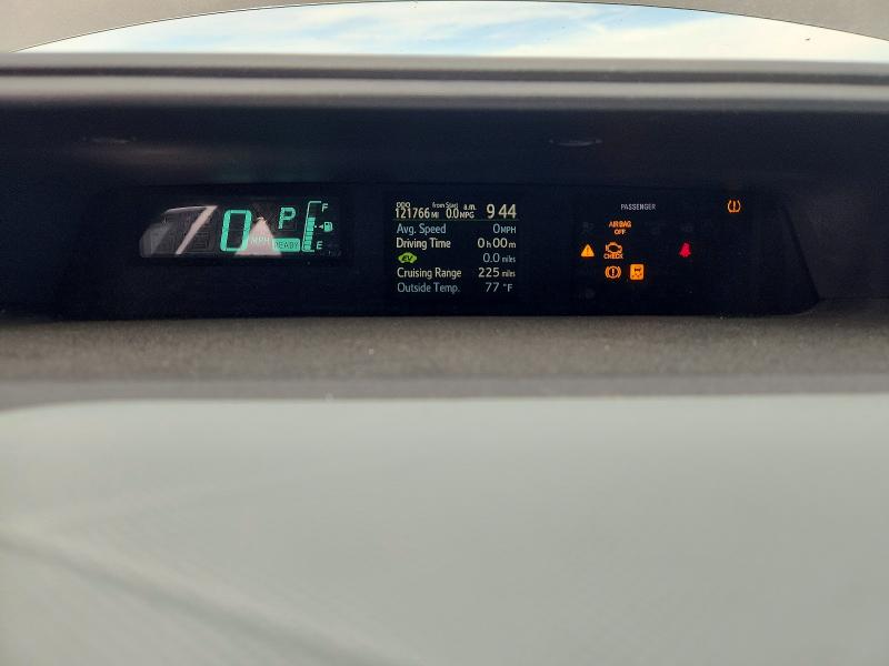 Photo 9 from auction – 2012 TOYOTA PRIUS C with VIN JTDKDTB32C1010128