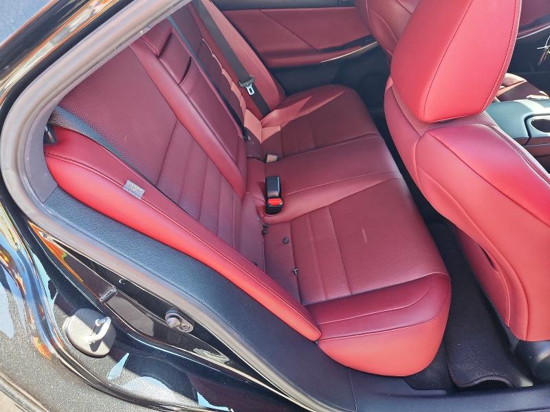 Photo 10 from auction – 2019 LEXUS IS with VIN JTHC81D23K5036020