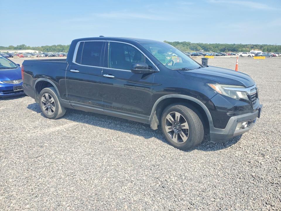 Photo 4 from auction – 2017 HONDA RIDGELINE with VIN 5FPYK3F75HB035026