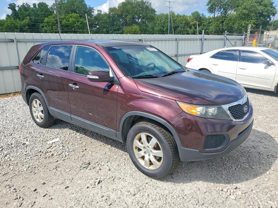 Photo 4 from auction – 2013 KIA SORENTO with VIN 5XYKT3A19DG362806