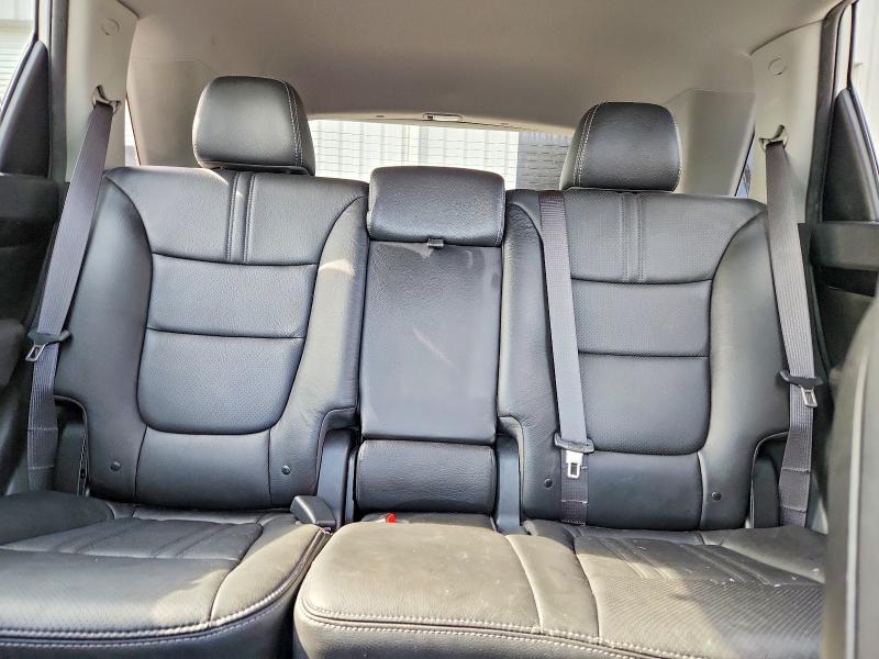 Photo 10 from auction – 2015 KIA SORENTO with VIN 5XYKU4A70FG647548