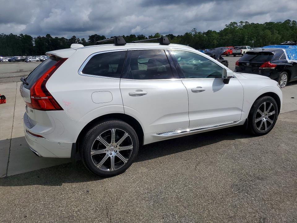 Photo 3 from auction – 2021 VOLVO XC60 with VIN YV4102DL9M1830574