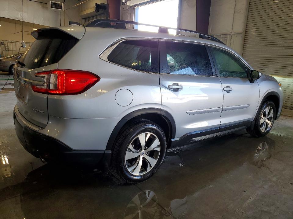 Photo 3 from auction – 2023 SUBARU ASCENT with VIN 4S4WMACD4P3423865
