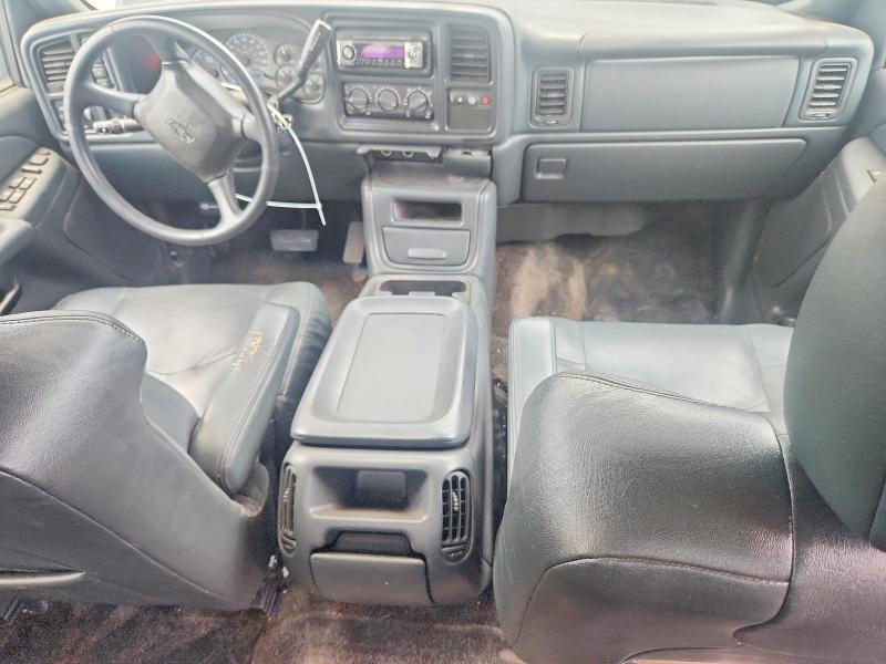 Photo 8 from auction – 2002 CHEVROLET AVALANCHE with VIN 3GNEK13T62G172924