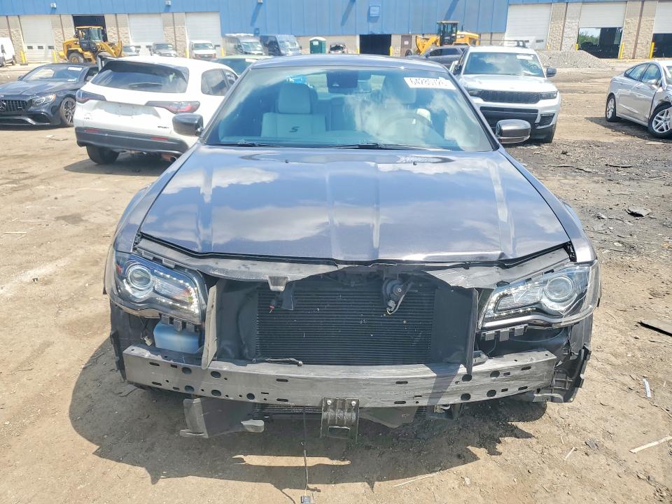 Photo 5 from auction – 2017 CHRYSLER 300 with VIN 2C3CCAGG0HH521941
