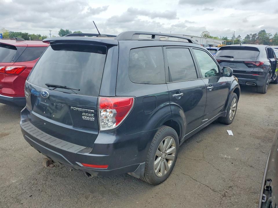 Photo 3 from auction – 2011 SUBARU FORESTER with VIN JF2SHAFC8BH707877