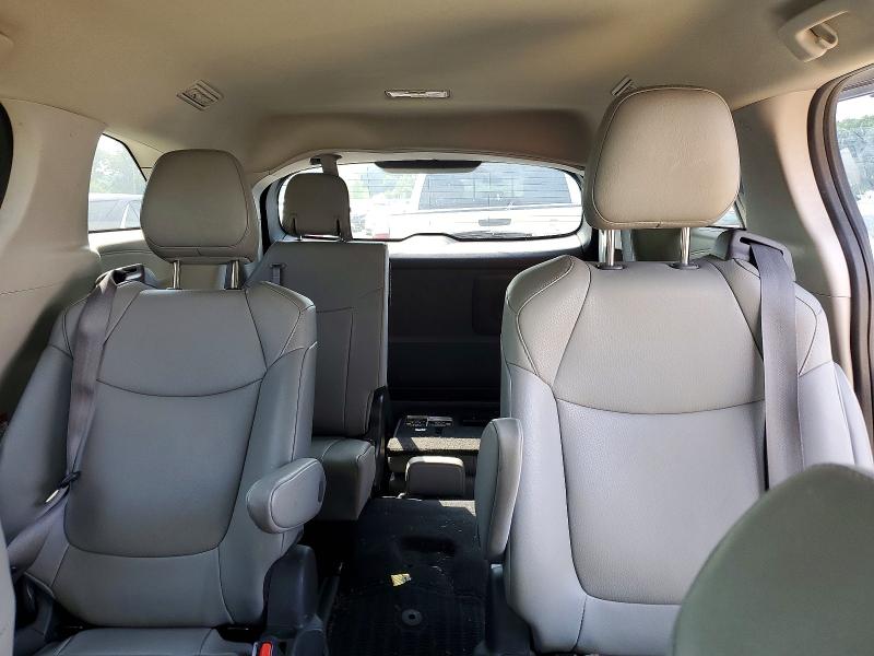 Photo 10 from auction – 2023 TOYOTA SIENNA with VIN 5TDYSKFC4PS082039