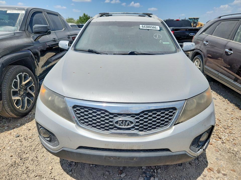 Photo 5 from auction – 2012 KIA SORENTO with VIN 5XYKT3A61CG206219