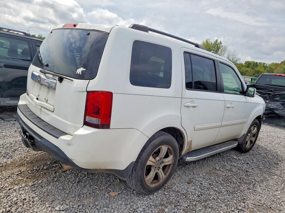 Photo 3 from auction – 2012 HONDA PILOT with VIN 5FNYF3H57CB017130