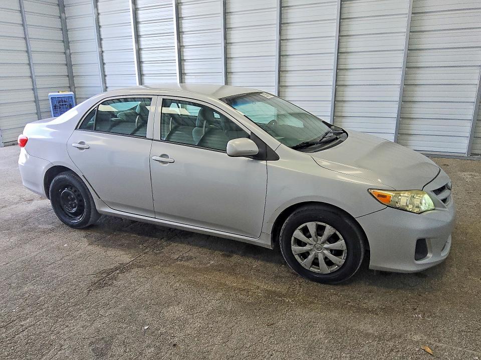 Photo 4 from auction – 2013 TOYOTA COROLLA with VIN 2T1BU4EE1DC973098