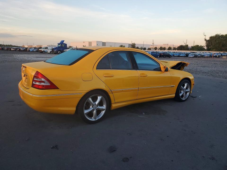 Photo 3 from auction – 2006 MERCEDES-BENZ C with VIN WDBRF52J46F776743