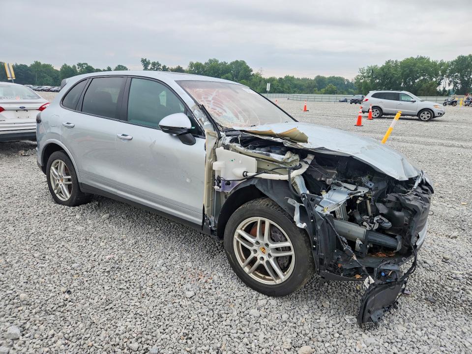 Photo 4 from auction – 2016 PORSCHE CAYENNE with VIN WP1AA2A2XGKA14188